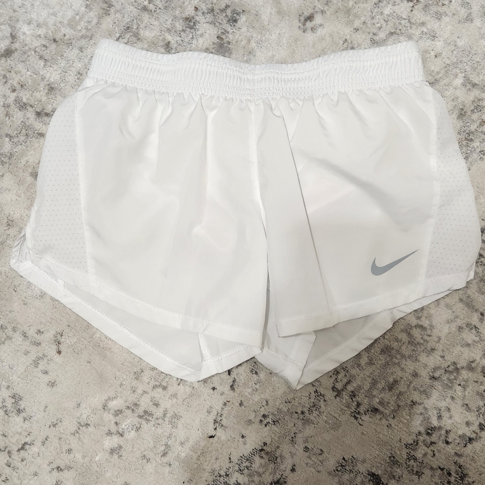 NIKE dri-fit white Shorts Small